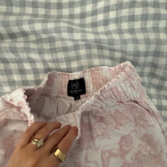 Shorts - Picture 2 of 2